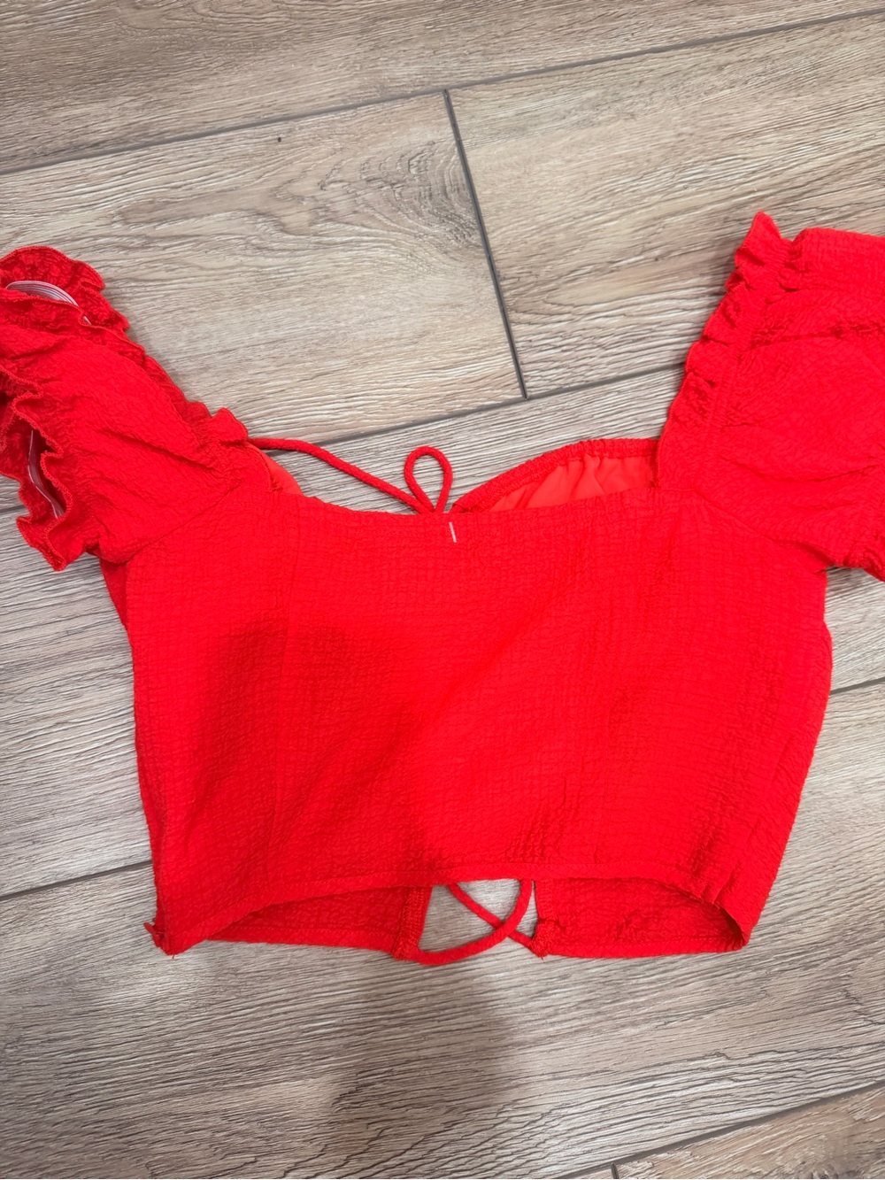 Princess Polly Red Puff Sleeve Tie-Front Crop 0217 - Picture 4 of 4